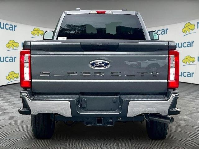 New 2026 Carbonized Gray Metallic Ford F-350® XLT image 4