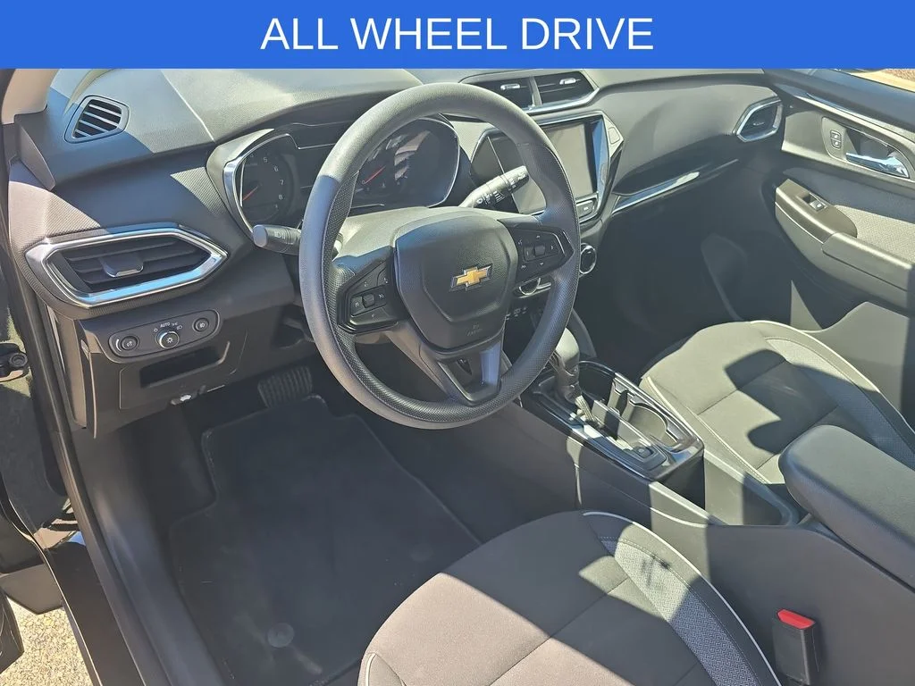 Used 2023 Black Chevrolet LT image 10