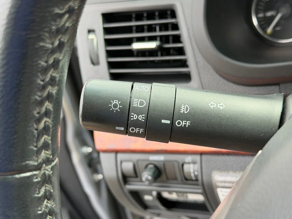 Used 2012 Silver Subaru 2.5i image 20