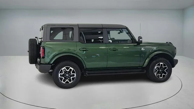 2025 Ford Bronco 4-Door Outer Banks - Photo 8
