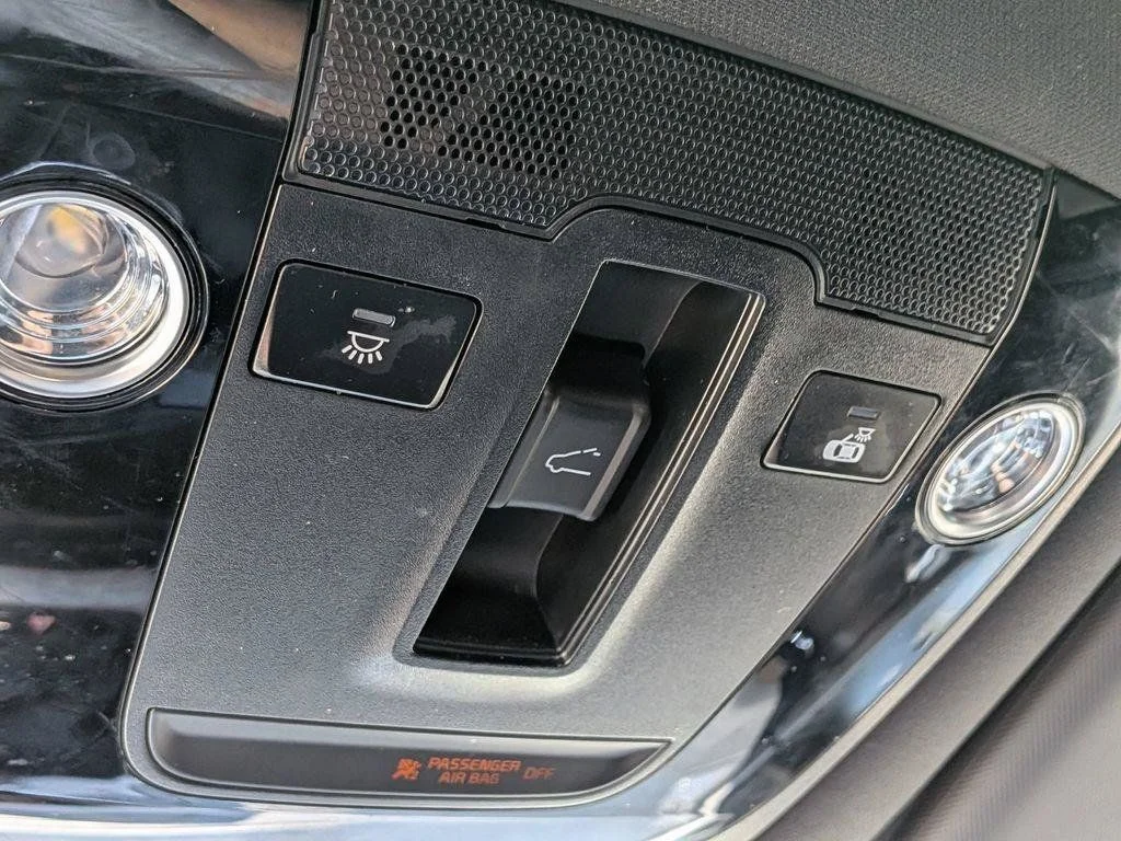 Used 2023 Gray Kia X-Line image 21