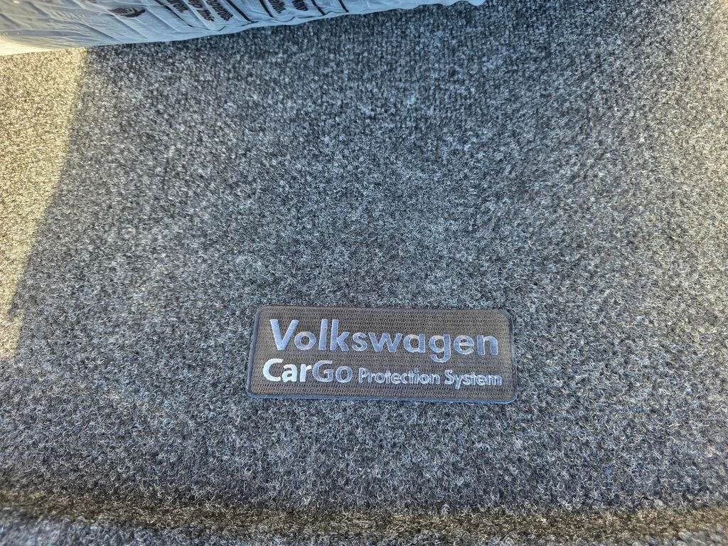 New 2026 Pure Gray Volkswagen 2.0T SE w/Technology image 25