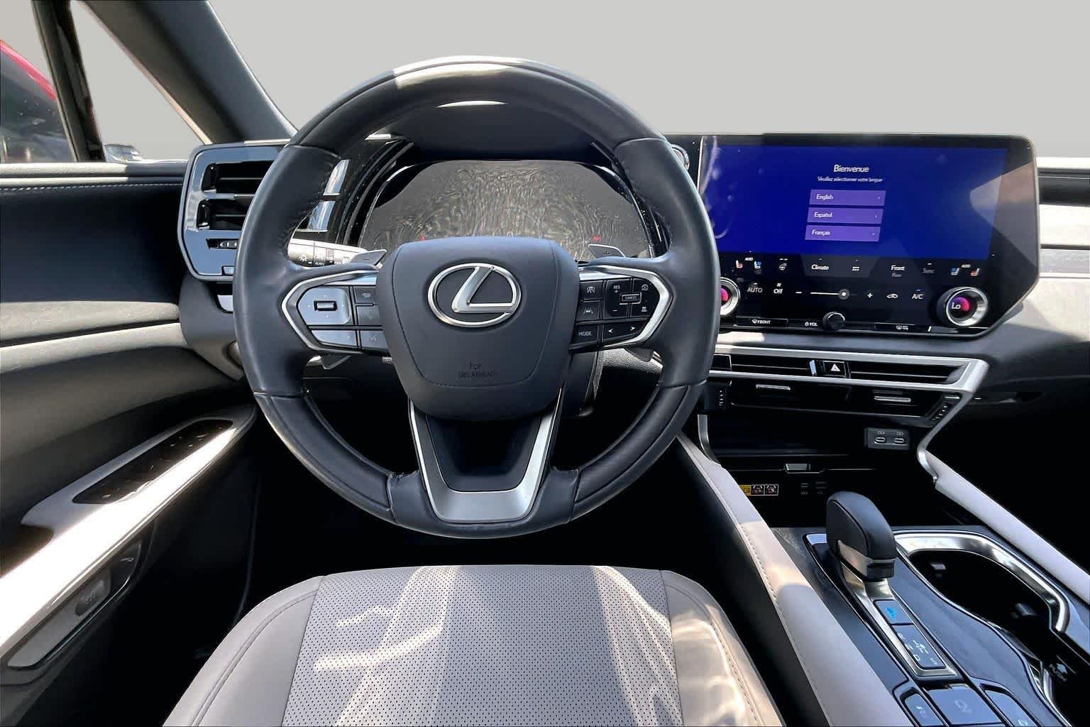 Used 2024 Matador Red Mica Lexus Premium image 6