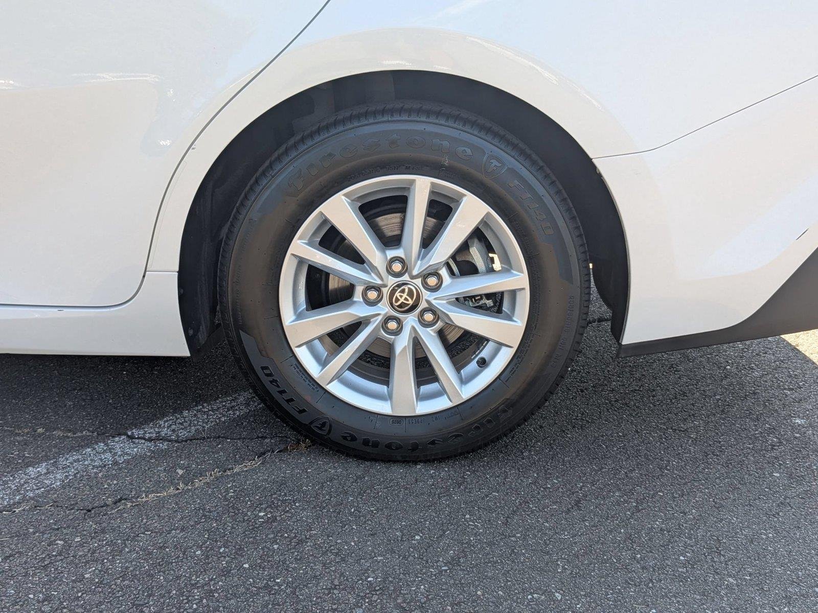 Used 2025  TOYOTA  image 11