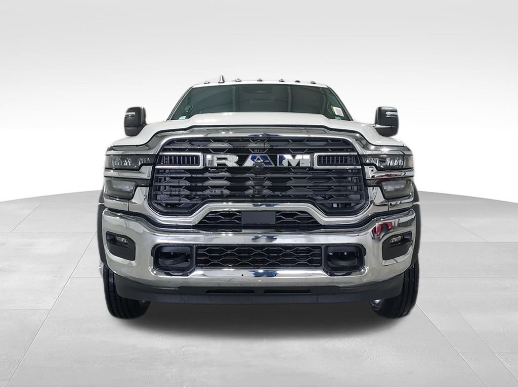 New 2026 Bright White Clearcoat RAM Tradesman image 3