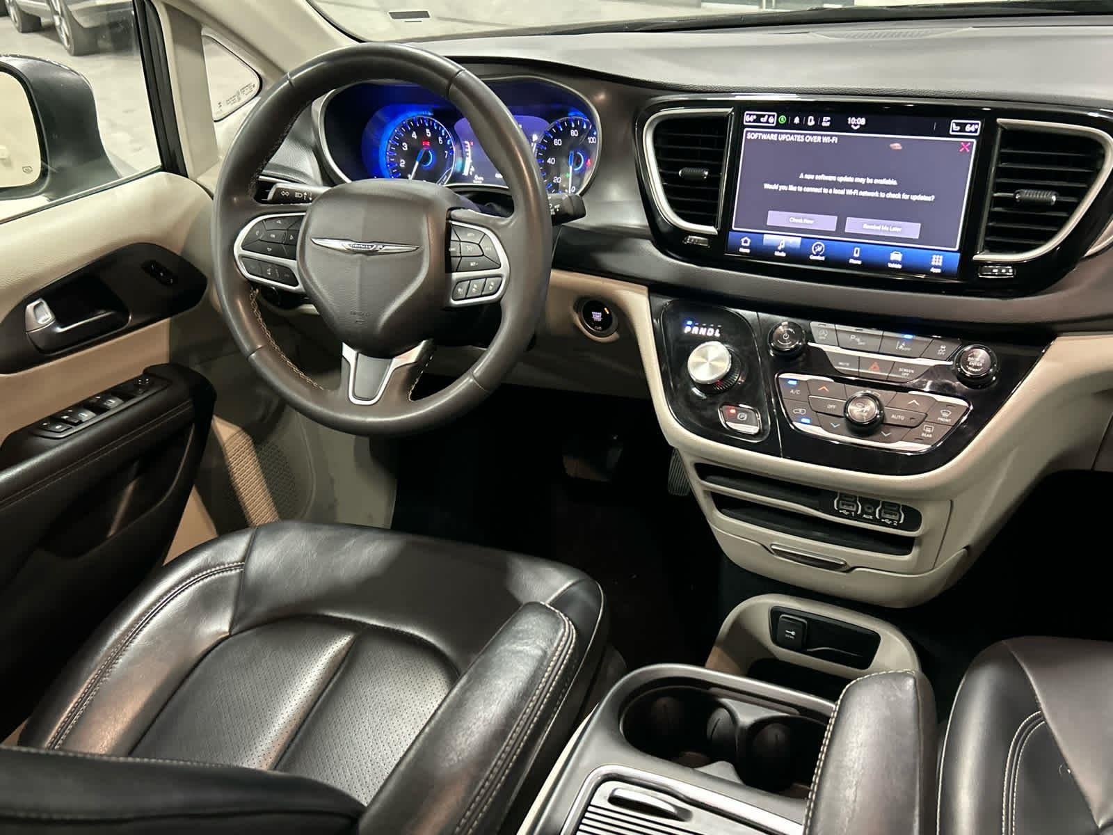 2023 Chrysler Pacifica Touring L - Photo 17