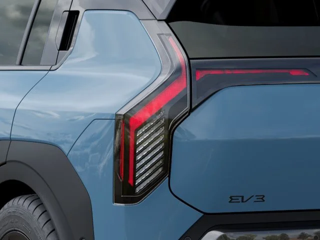 New 2027 Blue Kia  image 11