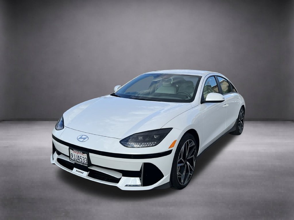 Certified Used 2023 White Hyundai SEL image 4