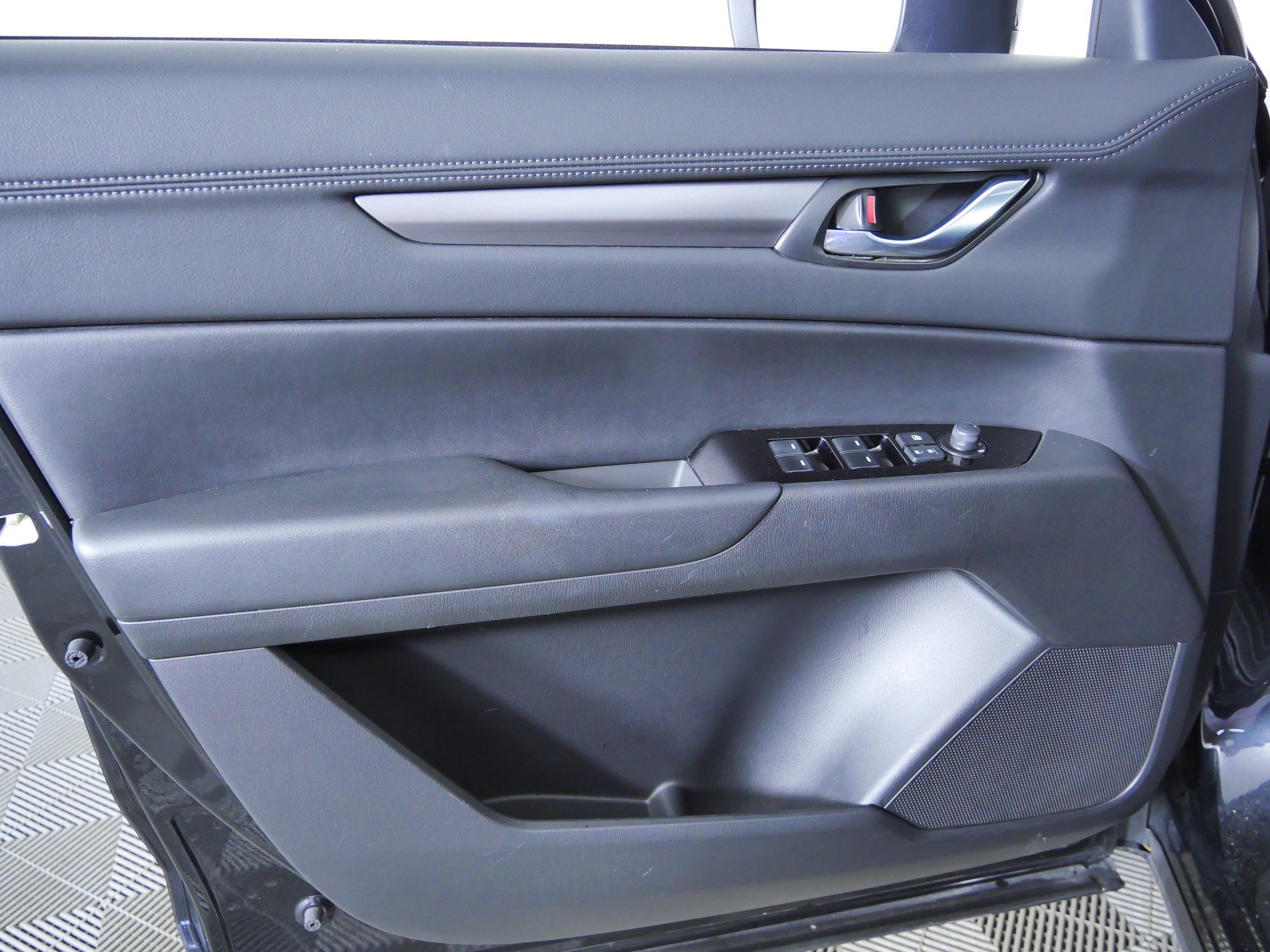 Used 2025 Jet Black Mica Mazda 2.5 S Preferred Package image 33