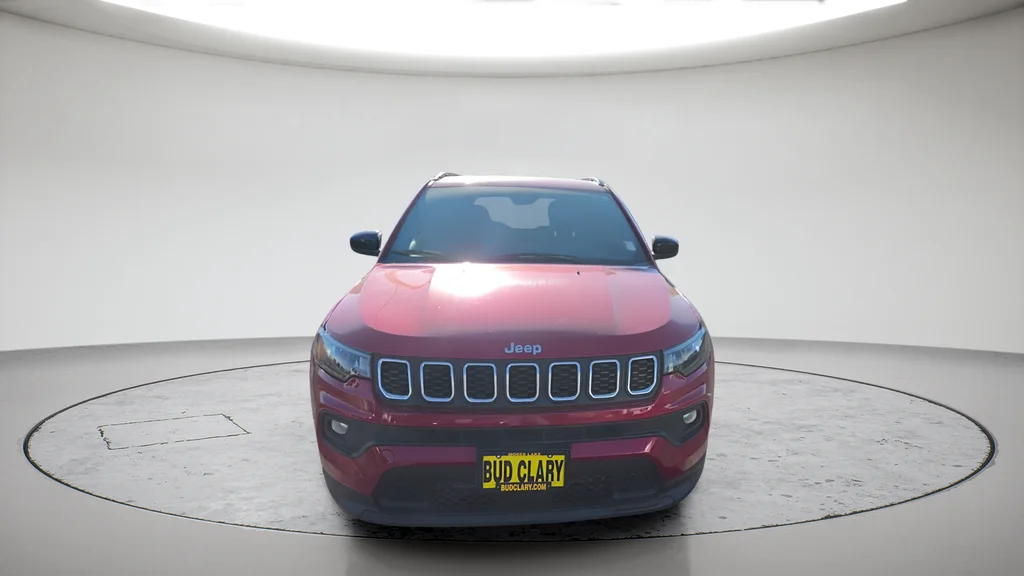 Used 2025 Red Jeep Latitude image 2