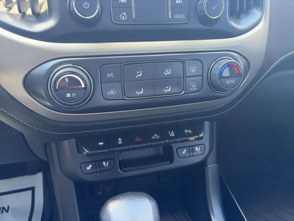 Certified Used 2022 White GMC Denali image 19