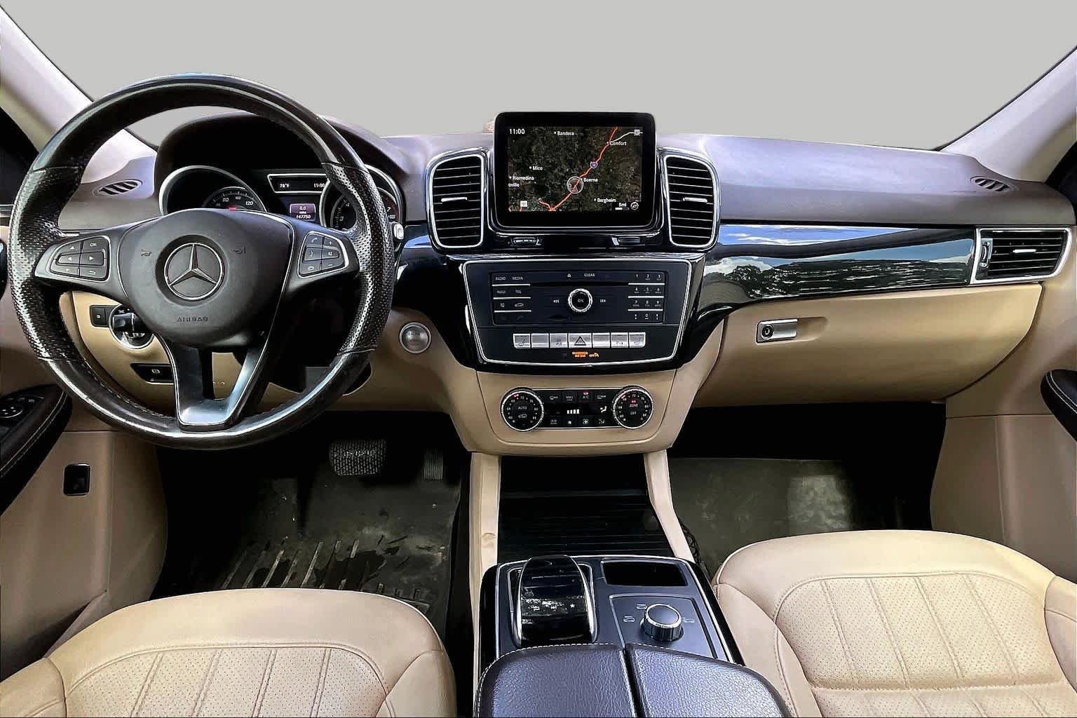 Used 2017 Brilliant Blue Metallic Mercedes-Benz GLE 350 image 15