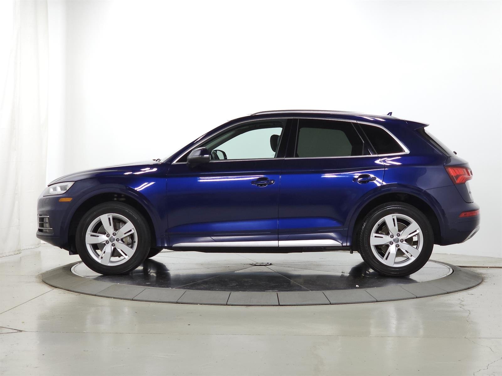 Used 2019 Blue Audi quattro Premium Plus 45 TFSI image 4