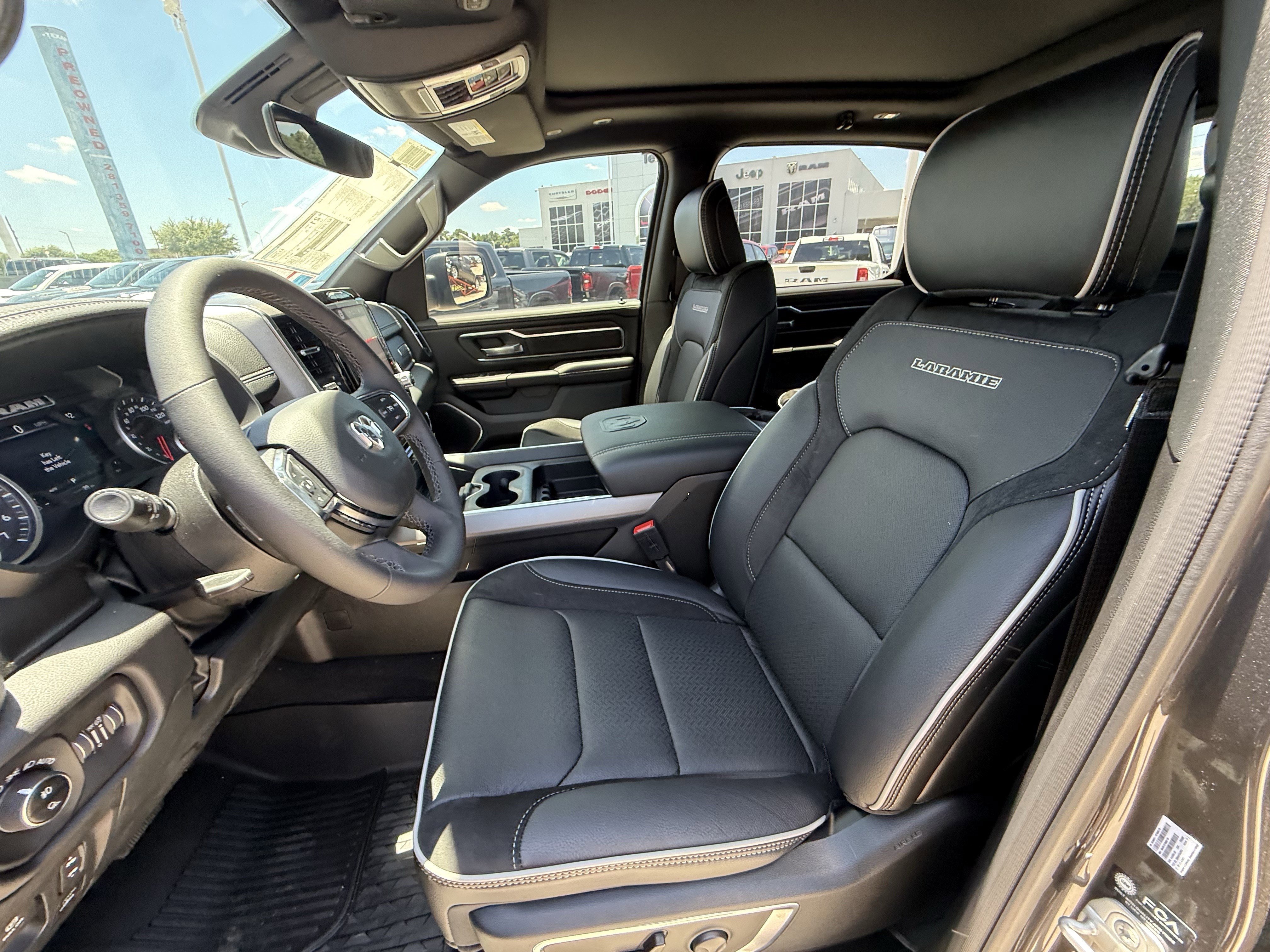 2026 RAM 1500 Laramie - Photo 16
