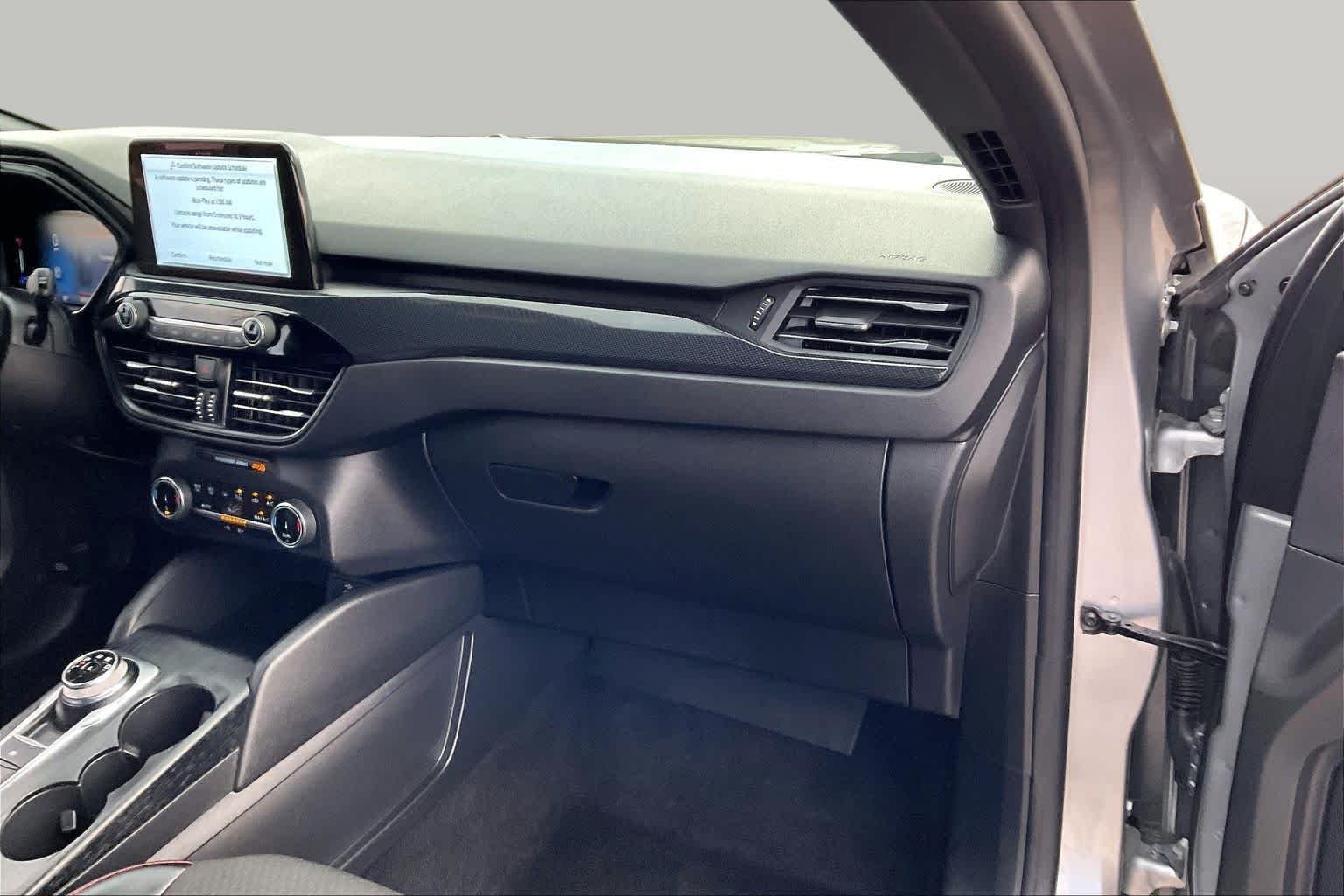 Used 2024 Iconic Silver Metallic Ford ST-Line image 18