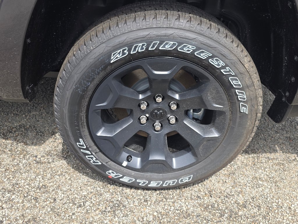 New 2026 Granite Crystal Metallic Clear-Coat Exterior Paint RAM Big Horn/Lone Star image 7