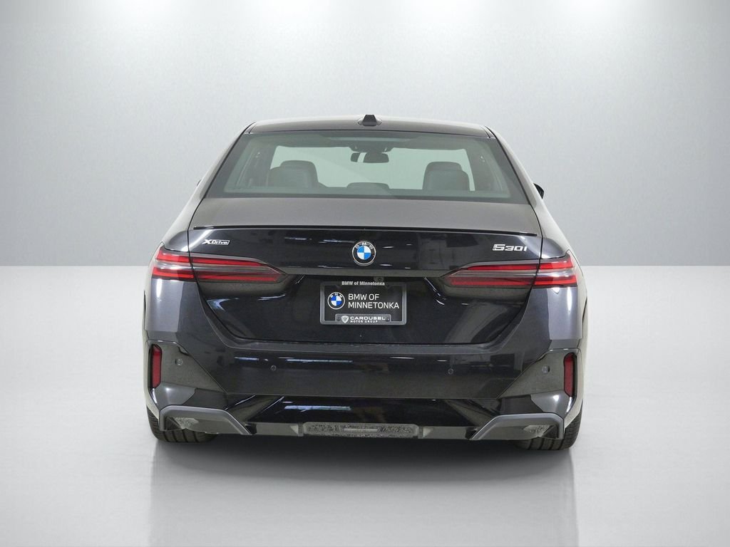 New 2027 Black Sapphire Metallic BMW 530i xDrive image 10