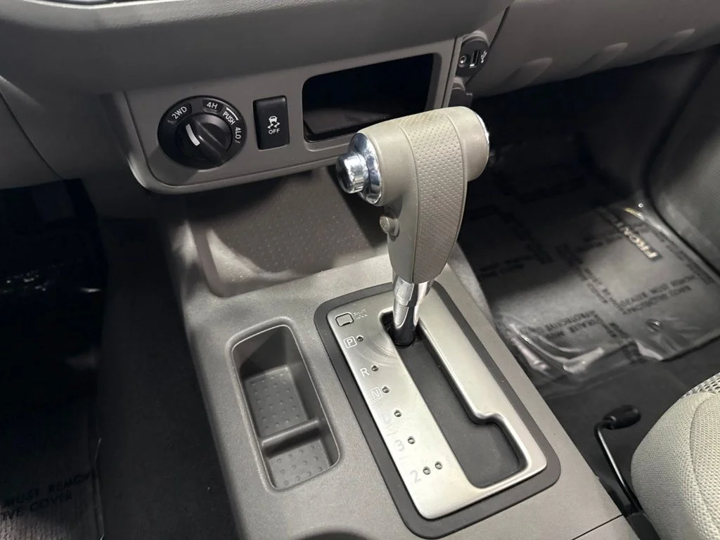 Used 2019 Silver Nissan SV image 22