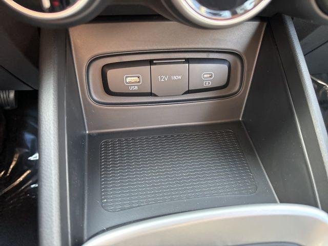 New 2025 Shimmering Silver Hyundai SEL image 60