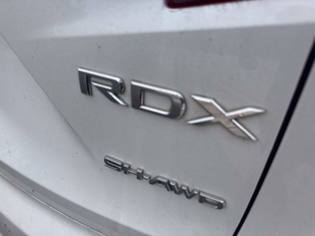 Used 2020 White Acura Technology Package image 5