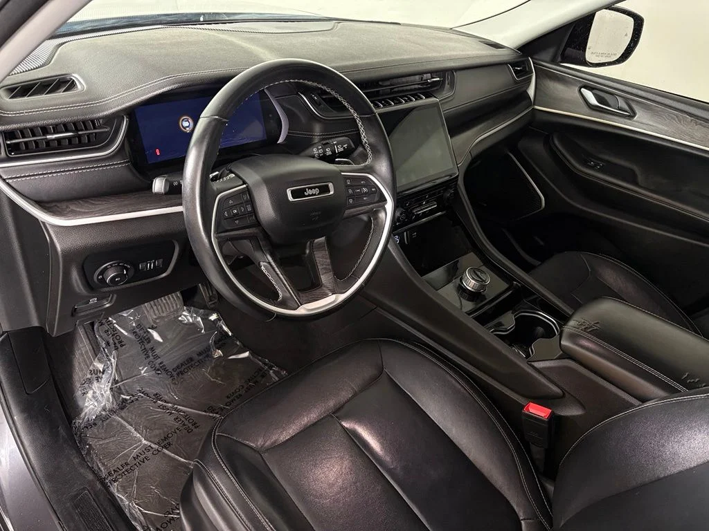 Used 2022 Gray Jeep Limited image 16