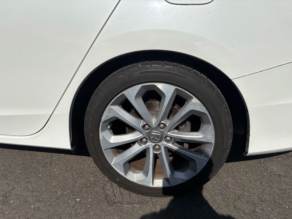 Used 2013 White Orchid Pearl Honda Sport image 10