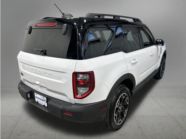 Used 2025 Oxford White Ford Outer Banks image 5