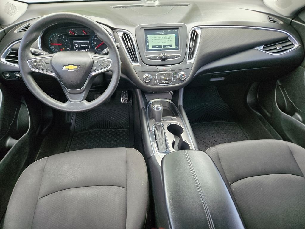 Used 2018 Silver Chevrolet LT image 18