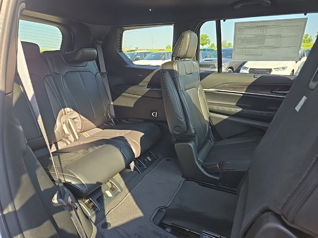 2025 Jeep Grand Cherokee L Limited - Photo 96