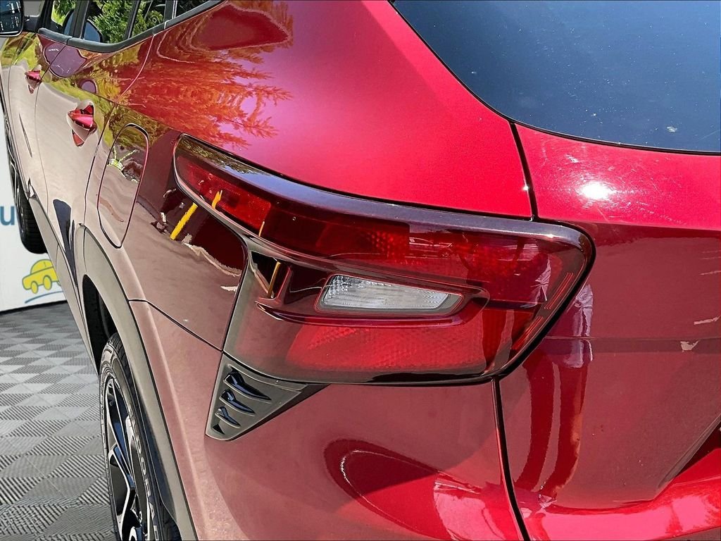 Used 2024 Red Chevrolet 2RS image 23