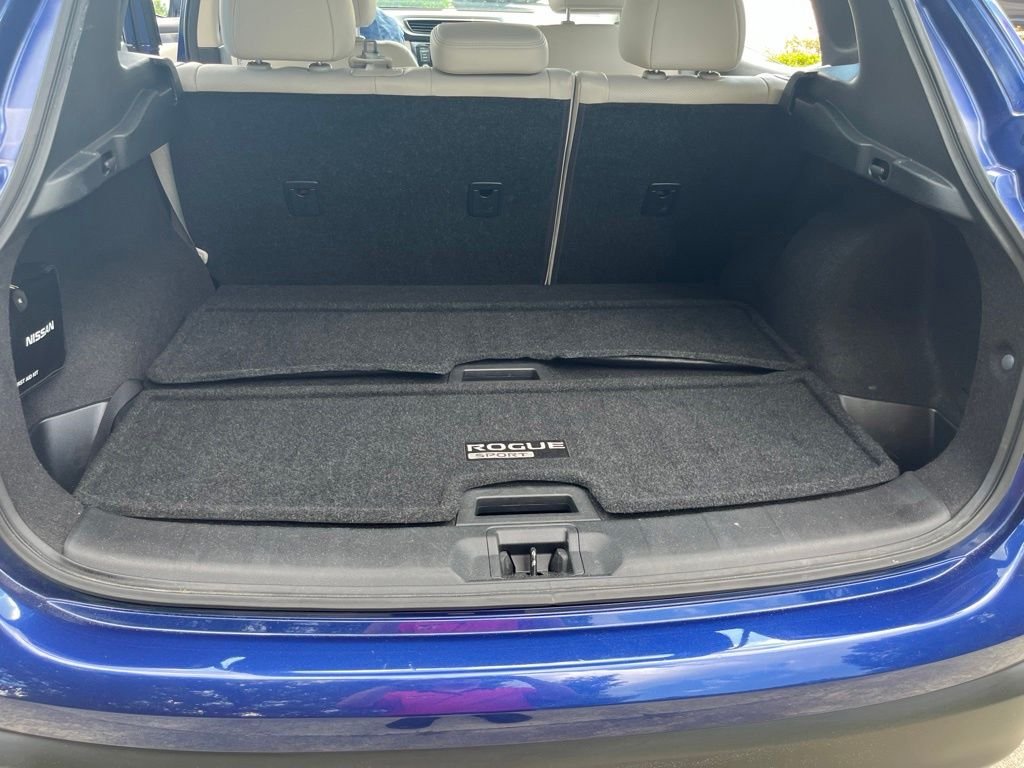 Used 2019 Blue Nissan SL image 32