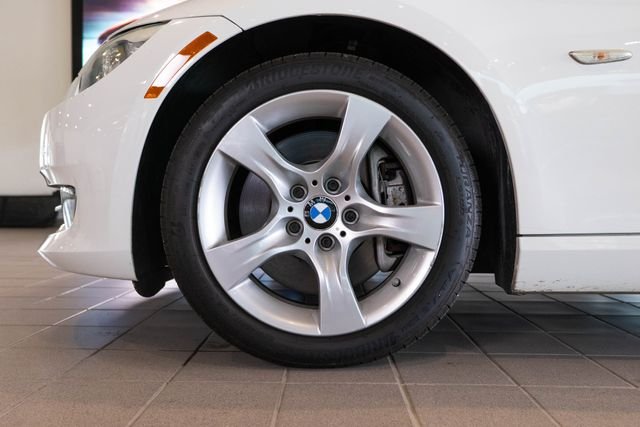 Used 2012 White BMW 335i image 11