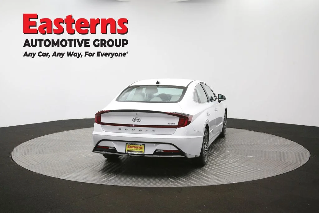 Used 2023 White Hyundai SEL image 38