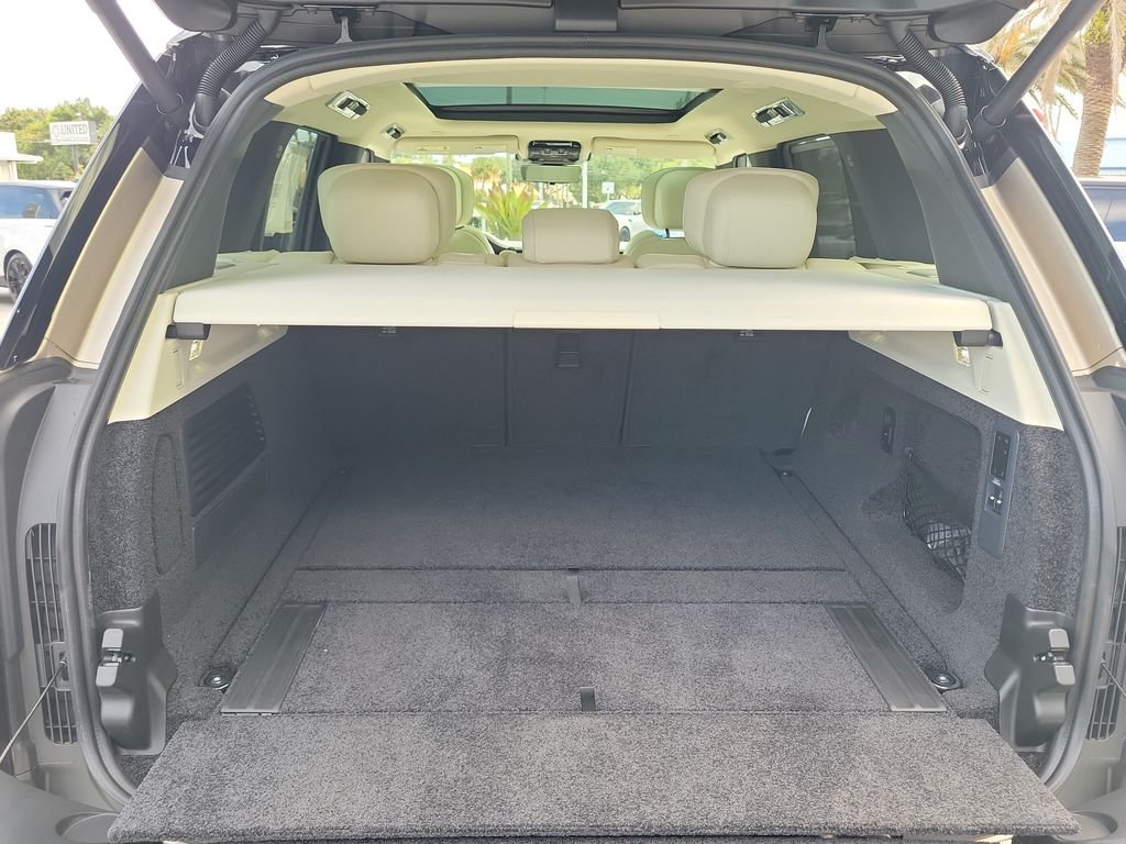 New 2026 Sunset Gold Satin Land Rover Autobiography image 11