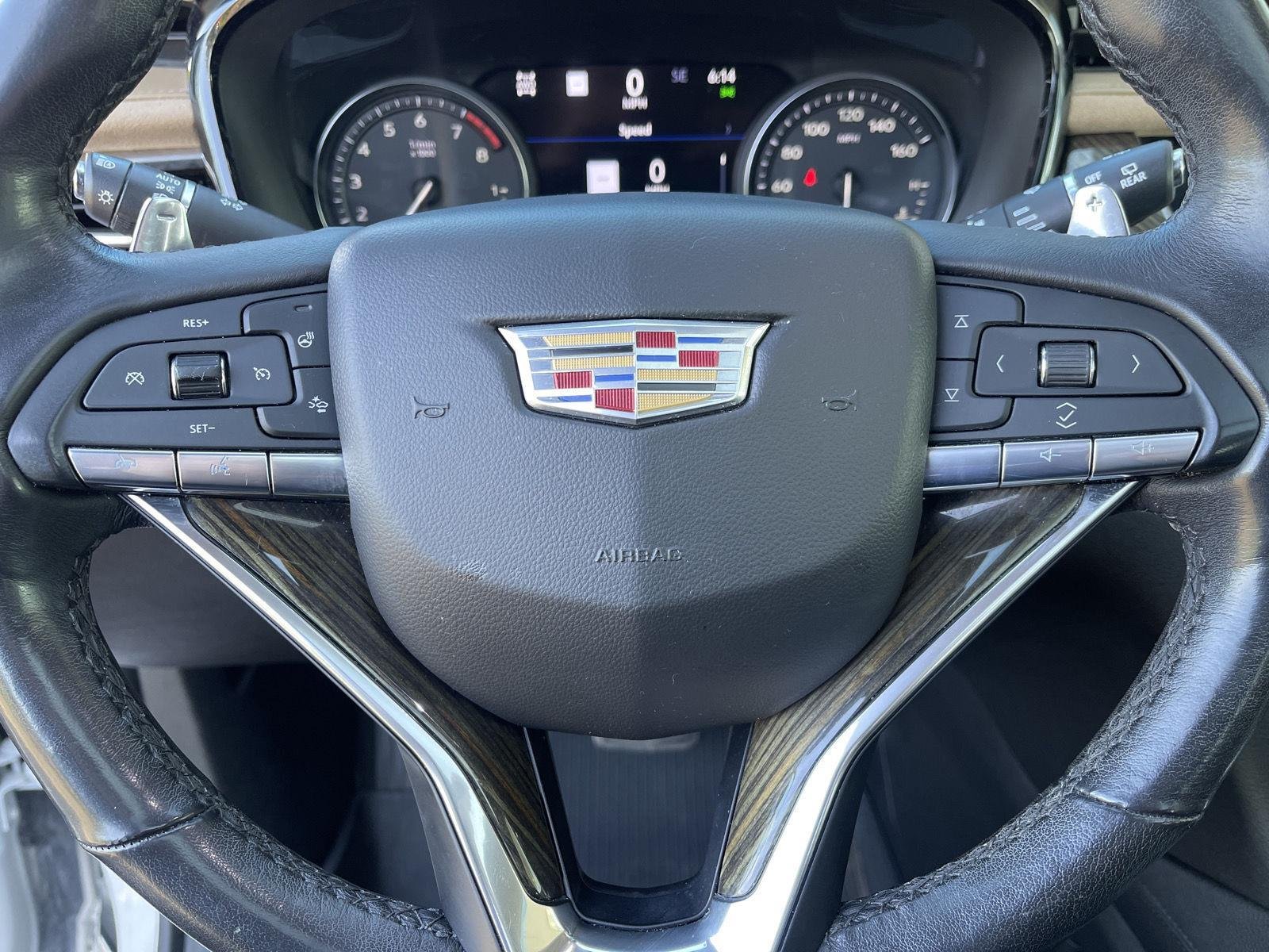 Used 2020 CRYSTAL WHITE TRICOAT Cadillac AWD Sport image 25