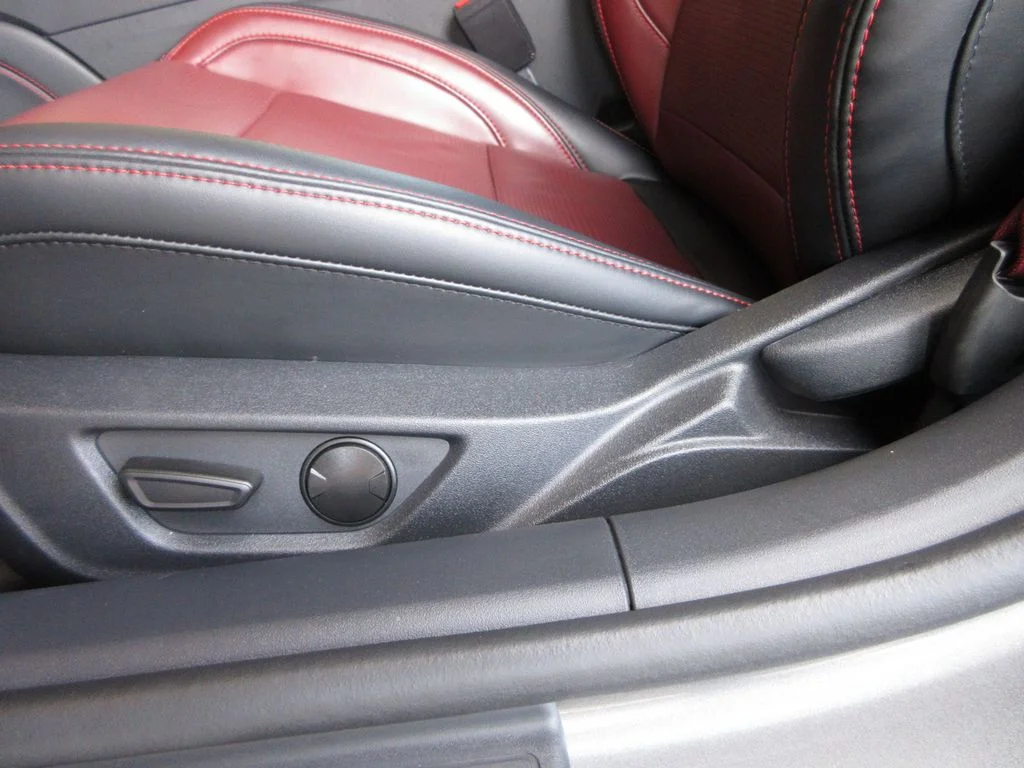 Certified Used 2024 Gray Metallic Ford GT Premium image 14