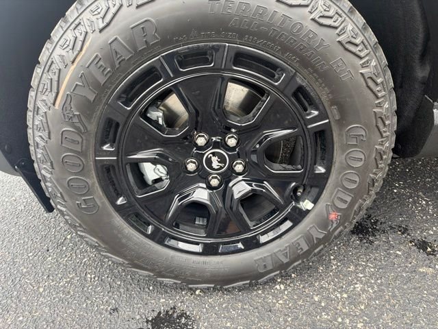 New 2026 Shadow Black Ford Outer Banks® image 10