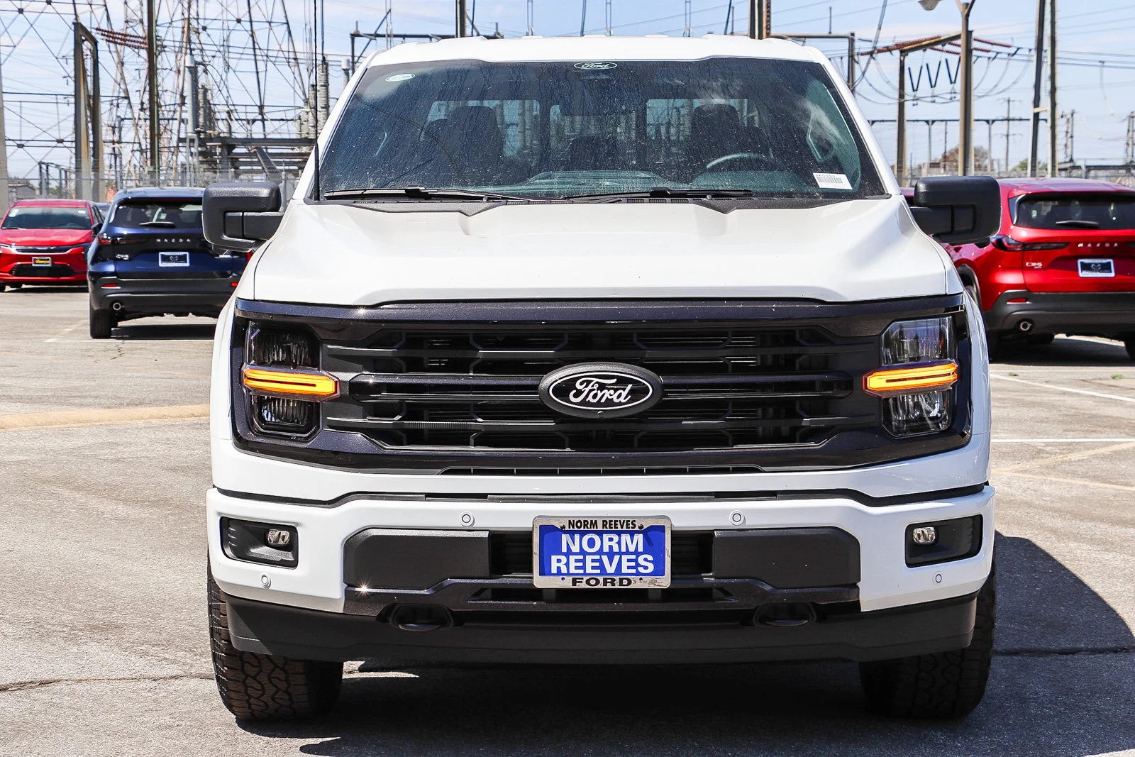 New 2026 Oxford White Ford XLT image 2