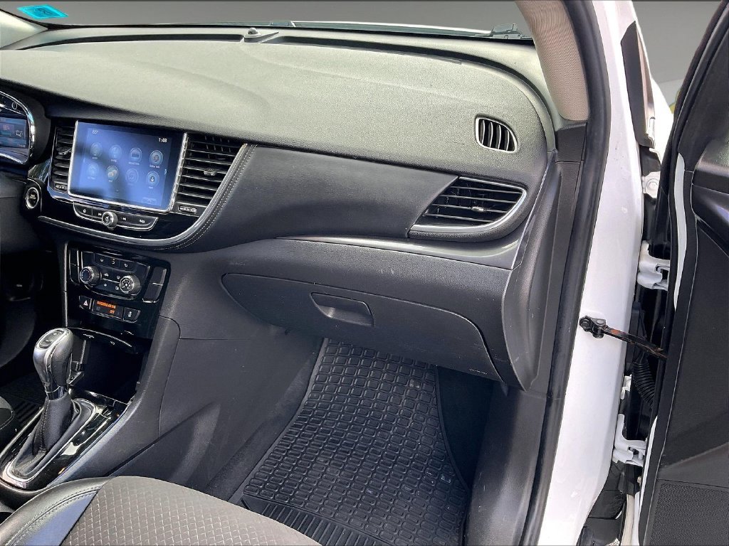 Used 2020 Summit White Buick Preferred image 12