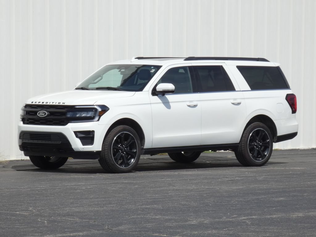 Used 2023 White Ford Limited image 7