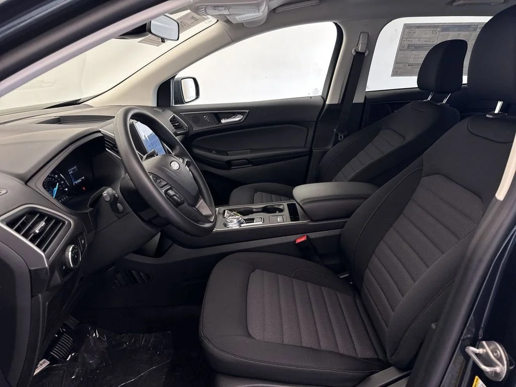 New 2024 Blue Ford SE image 21
