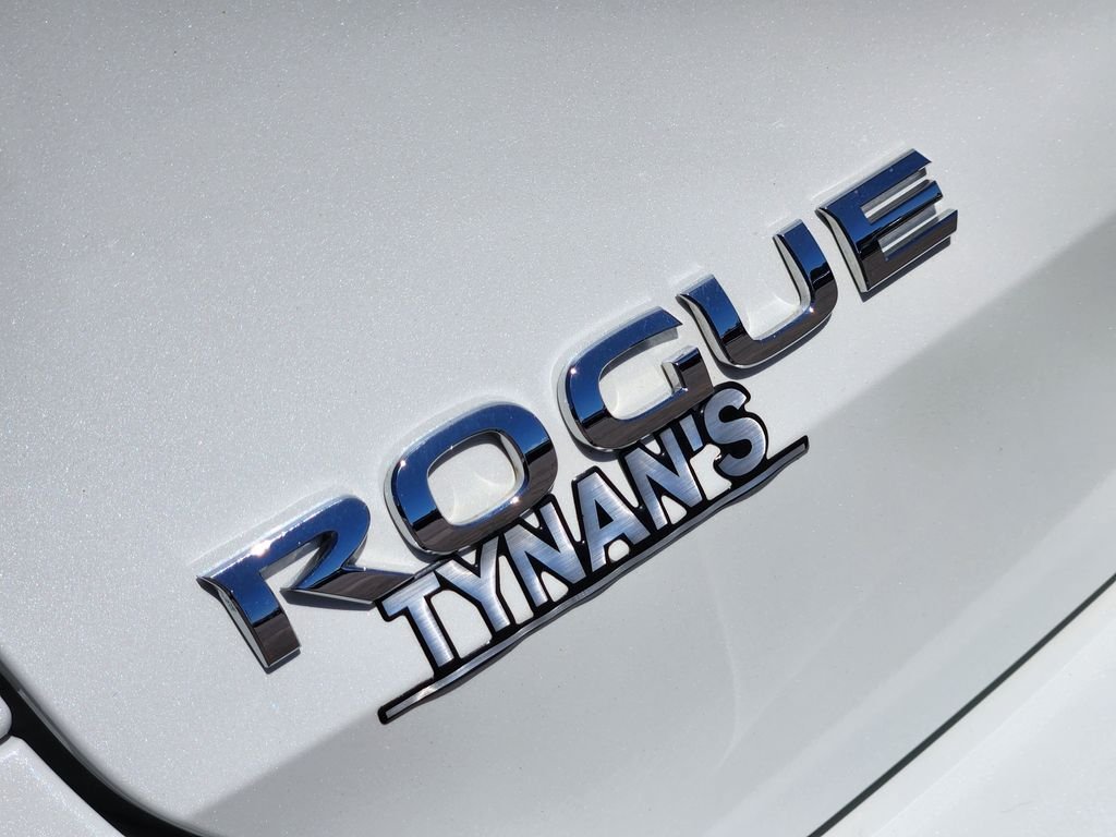 Certified Used 2020 White Nissan SL image 9