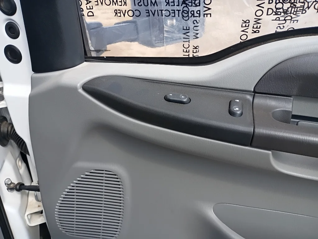 Used 2006 Oxford White Clearcoat Ford XLT image 9