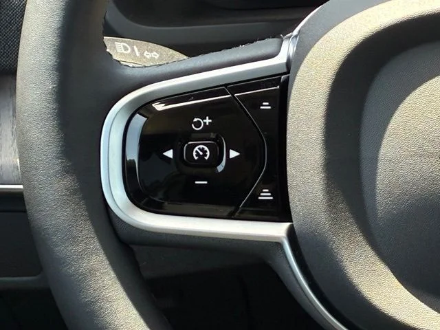 New 2026 Onyx Black Volvo Ultra image 11
