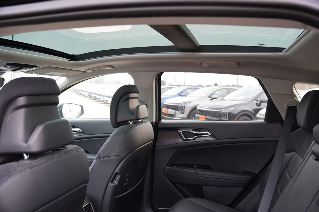 New 2027 Black Kia SX-Prestige image 12