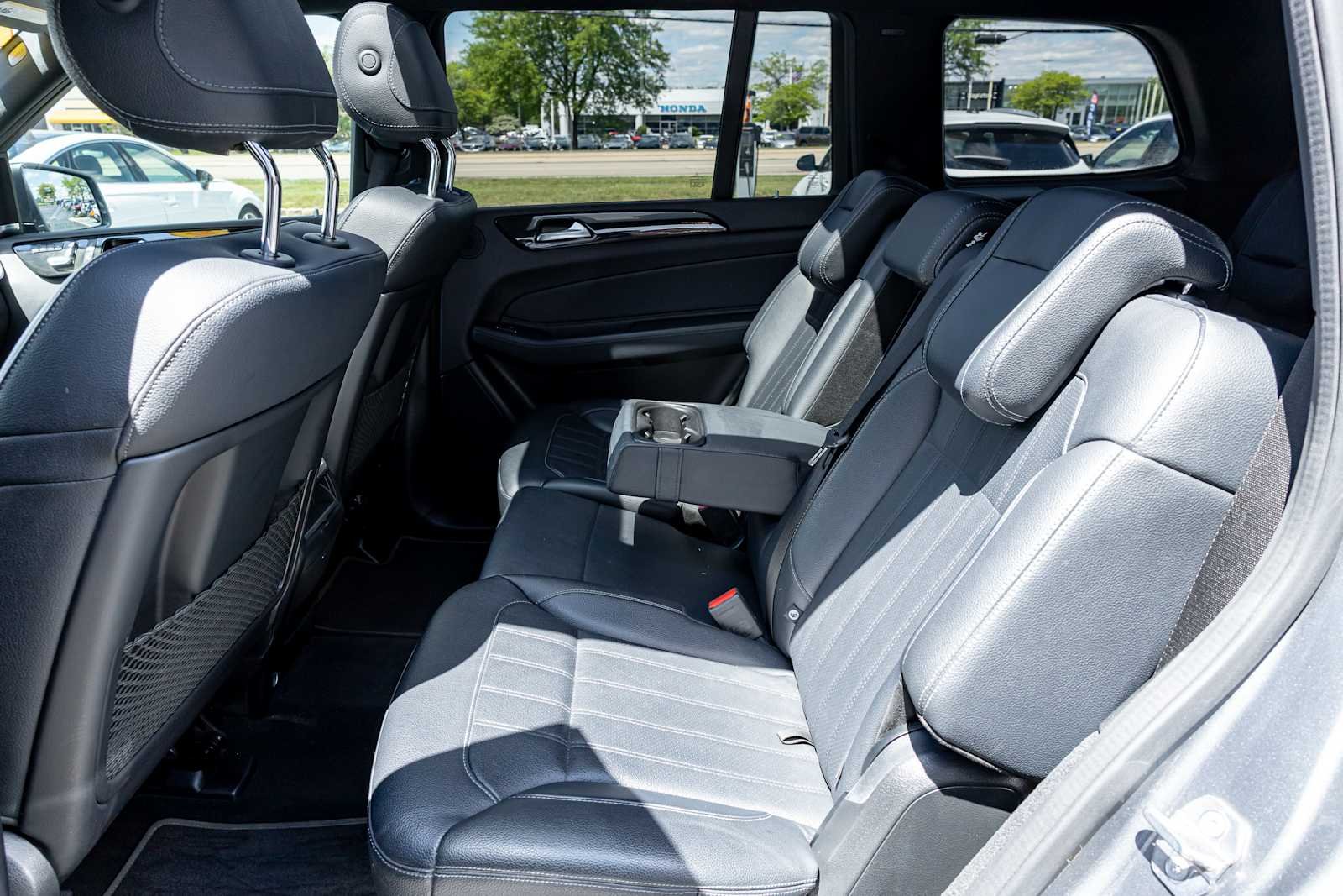 Used 2019 Selenite Grey Metallic Mercedes-Benz GLS 450 image 30