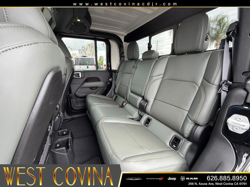 New 2026 Black Clearcoat Jeep Mojave image 26