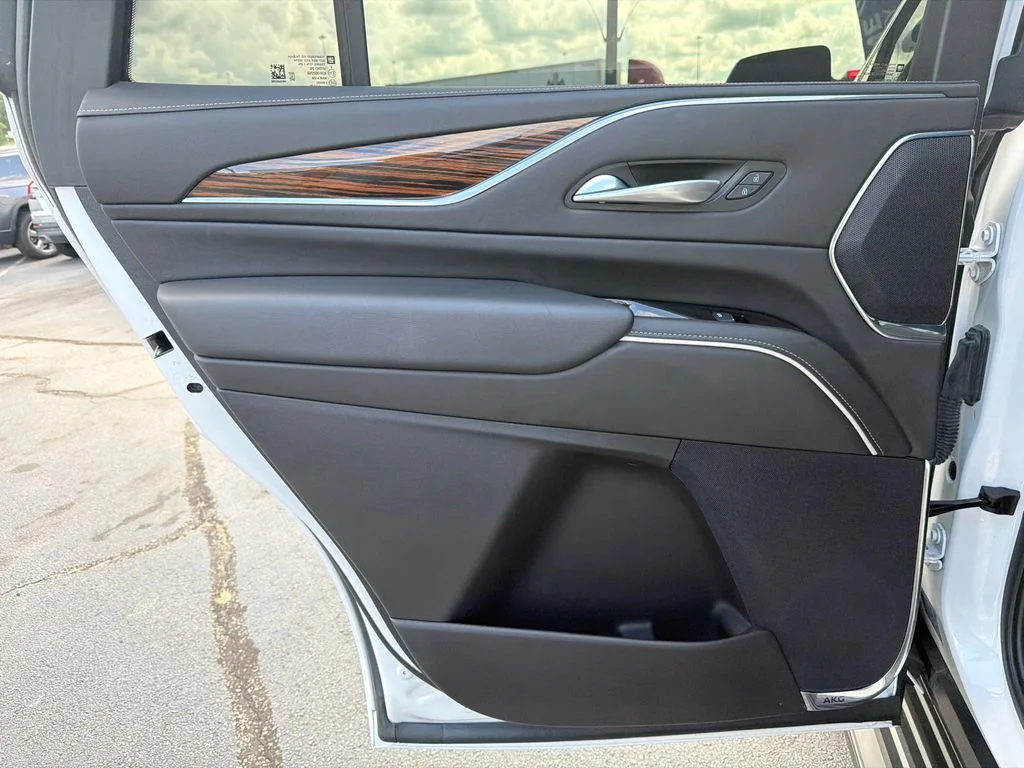 Used 2024 White Cadillac Premium Luxury image 22