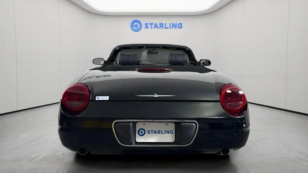 Used 2003  Ford Deluxe image 15
