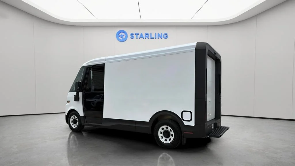 Used 2024 Oyster White BrightDrop EJY image 4
